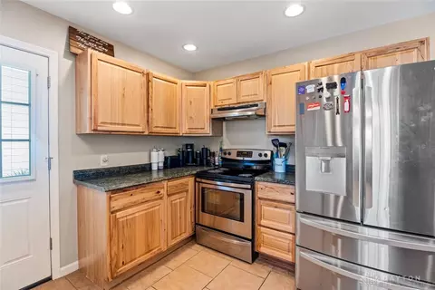 Kitchen - 2509 Midvale St, Kettering, OH 45420 photo 4 of 4