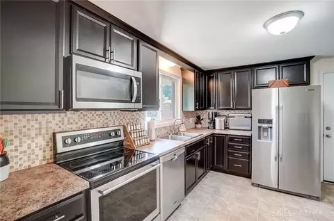 4314 Helena Dr, Springfield, OH 45503 photo 9