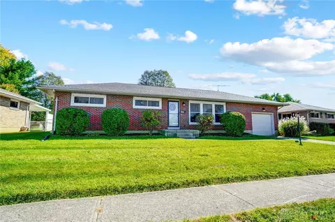 4314 Helena Dr, Springfield, OH 45503 photo 2