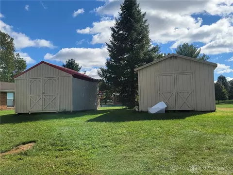 2887 Dayton Springfield Rd, Springfield, OH 45506 photo 8