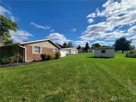 2887 Dayton Springfield Rd, Springfield, OH 45506 photo 4