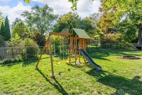 Exterior - 1836 E Alex Bell, Centerville, OH 45459 photo 5 of 9