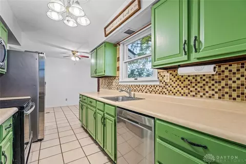 Kitchen - 1836 E Alex Bell, Centerville, OH 45459 photo 4 of 4