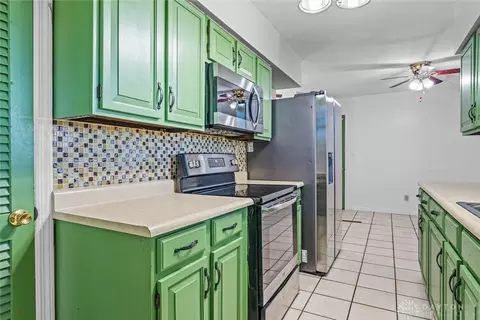 Kitchen - 1836 E Alex Bell, Centerville, OH 45459 photo 3 of 4