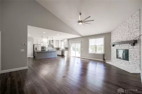 346 Crown Point Dr, Centerville, OH 45458 photo 10