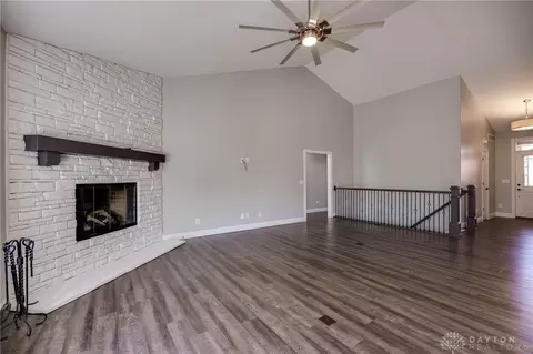 346 Crown Point Dr, Centerville, OH 45458 photo 12