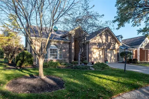 6865 Greyfield Ct, Dayton, OH 45459
