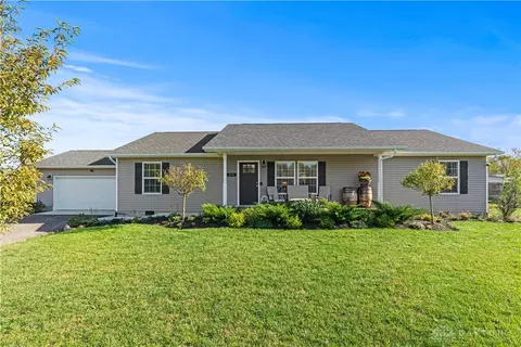 212 School Rd, Wilmington, OH 45177