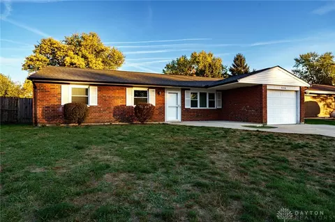 2248 Virginia Dr, Xenia, OH 45385