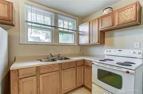 1819 Goodman Ave, Cincinnati, OH 45239 photo 17