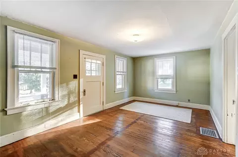1819 Goodman Ave, Cincinnati, OH 45239 photo 9