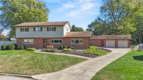 3080 Glenmere Ct, Kettering, OH 45440