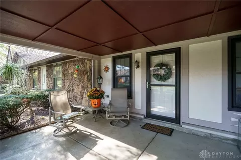 Exterior - 802 Pine Needles Dr, Centerville, OH 45458 photo 5 of 10