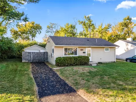 Exterior - 2949 Purdue Dr, Kettering, OH 45420 photo 4 of 8