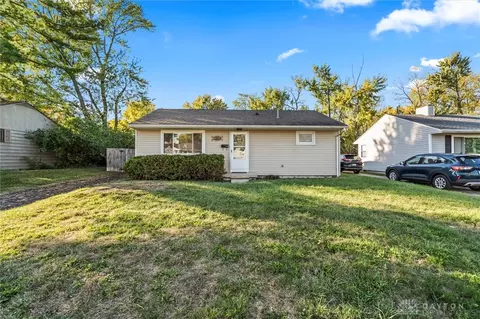 Exterior - 2949 Purdue Dr, Kettering, OH 45420 photo 7 of 8