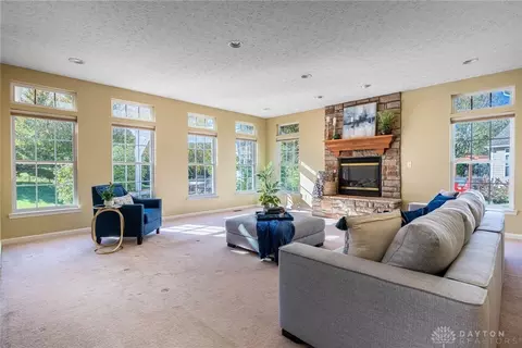 Living - 4609 Dolley Dr, Kettering, OH 45440 photo 5 of 10