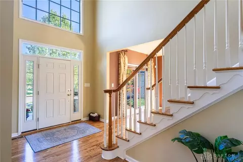 Entry Way - 4609 Dolley Dr, Kettering, OH 45440 photo 1 of 3