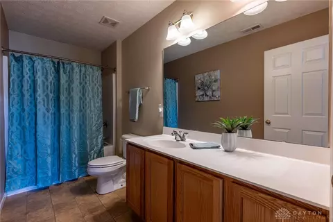 Bath - 4609 Dolley Dr, Kettering, OH 45440 photo 5 of 6