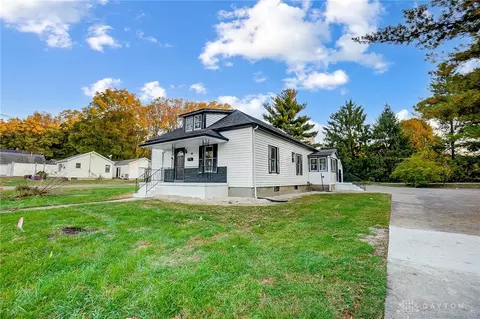 339 E 4th St, Franklin, OH 45005