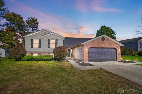 112 Krug Dr, Englewood, OH 45322
