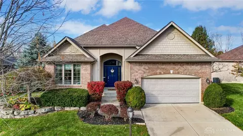2417 Sydneys Bend Dr, Miamisburg, OH 45342