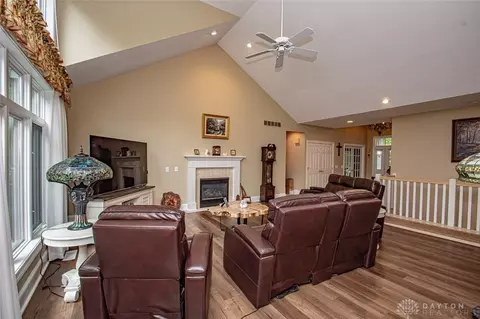 1248 Courtyard Pl, Centerville, OH 45458 photo 11