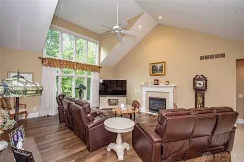 1248 Courtyard Pl, Centerville, OH 45458 photo 12