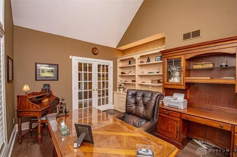 1248 Courtyard Pl, Centerville, OH 45458 photo 9