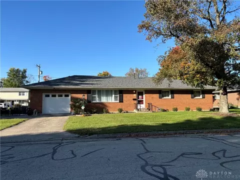 233 Curtis Dr, Wilmington, OH 45177