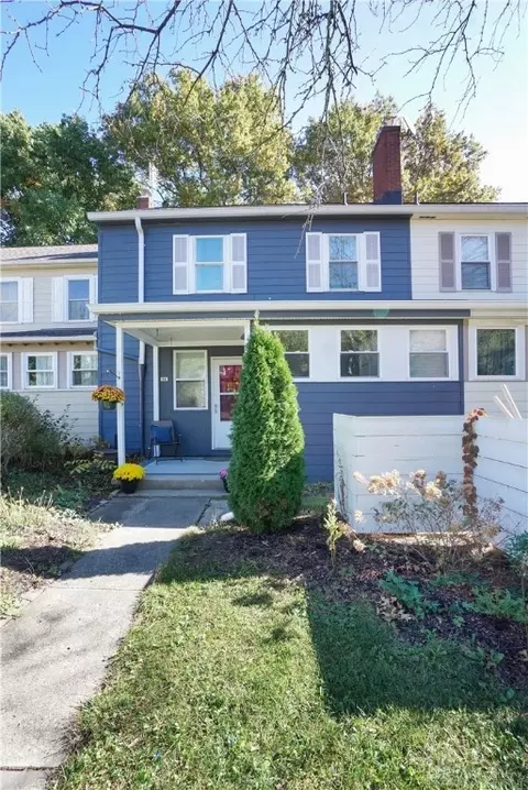 46 Flanders Ln, Cincinnati, OH 45218