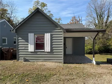 215 Locust St, Franklin, OH 45005