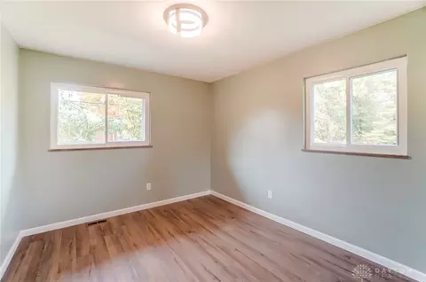 Bedroom - 1913 Echo Woods Ct, Kettering, OH 45429 photo 5 of 6
