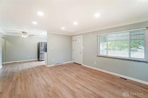 Living - 1913 Echo Woods Ct, Kettering, OH 45429 photo 2 of 4