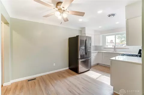 Kitchen - 1913 Echo Woods Ct, Kettering, OH 45429 photo 1 of 6