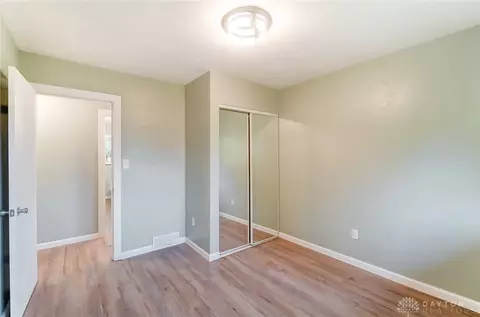 Bedroom - 1913 Echo Woods Ct, Kettering, OH 45429 photo 4 of 6