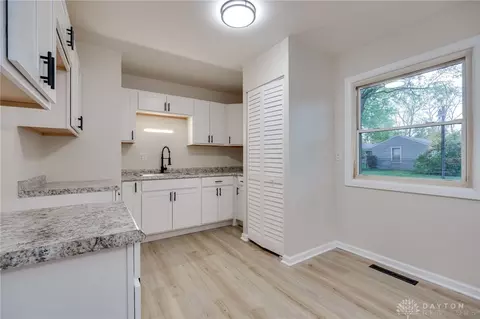 1212 Cobb Ave, Springfield, OH 45506 photo 12