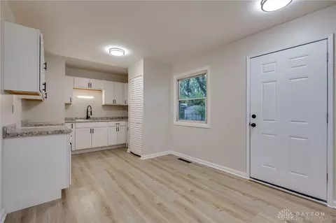 1212 Cobb Ave, Springfield, OH 45506 photo 9