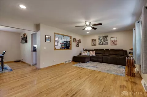 1610 Shrine, Springfield, OH 45504 photo 5