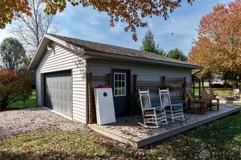 Exterior - 3405 Kenerly St, Springfield, OH 45502 photo 13 of 18