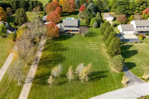 View/Area - 3405 Kenerly St, Springfield, OH 45502 photo 2 of 9