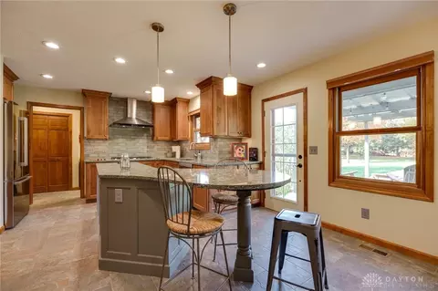 Kitchen - 3405 Kenerly St, Springfield, OH 45502 photo 1 of 8