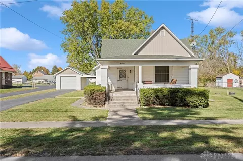 5806 E Xenia St, Sabina, OH 45169