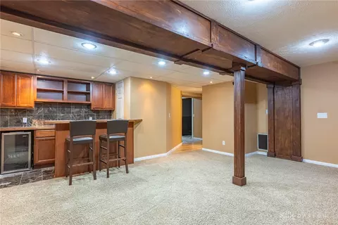 Living - 60 Keevers Pt, Springboro, OH 45066 photo 8 of 10