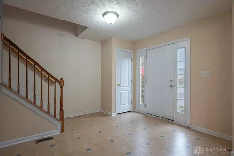 Entry Way - 60 Keevers Pt, Springboro, OH 45066 photo 1 of 4