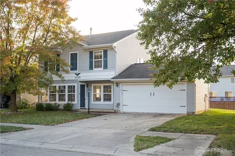 9899 Olde Park Dr, Tipp City, OH 45371