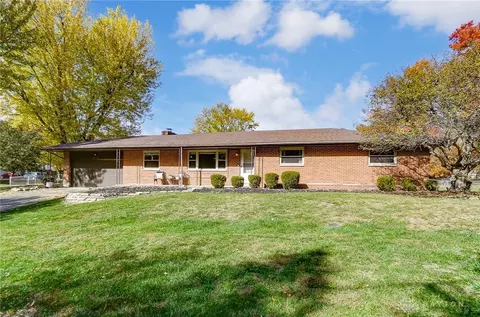 2791 Oriole Dr, Beavercreek, OH 45434