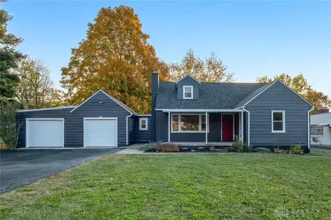 1046 Forest Dr, Dayton, OH 45434