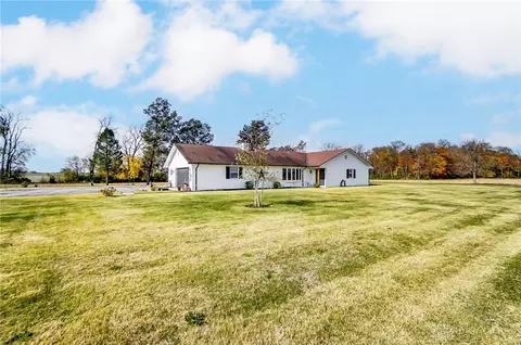 9487 Fox Rd, Clayton, OH 45315