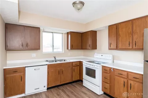 Kitchen - 1414 Barney Ave, Kettering, OH 45420 photo 1 of 3