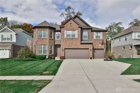 1244 Autumn Run Dr, Maineville, OH 45039